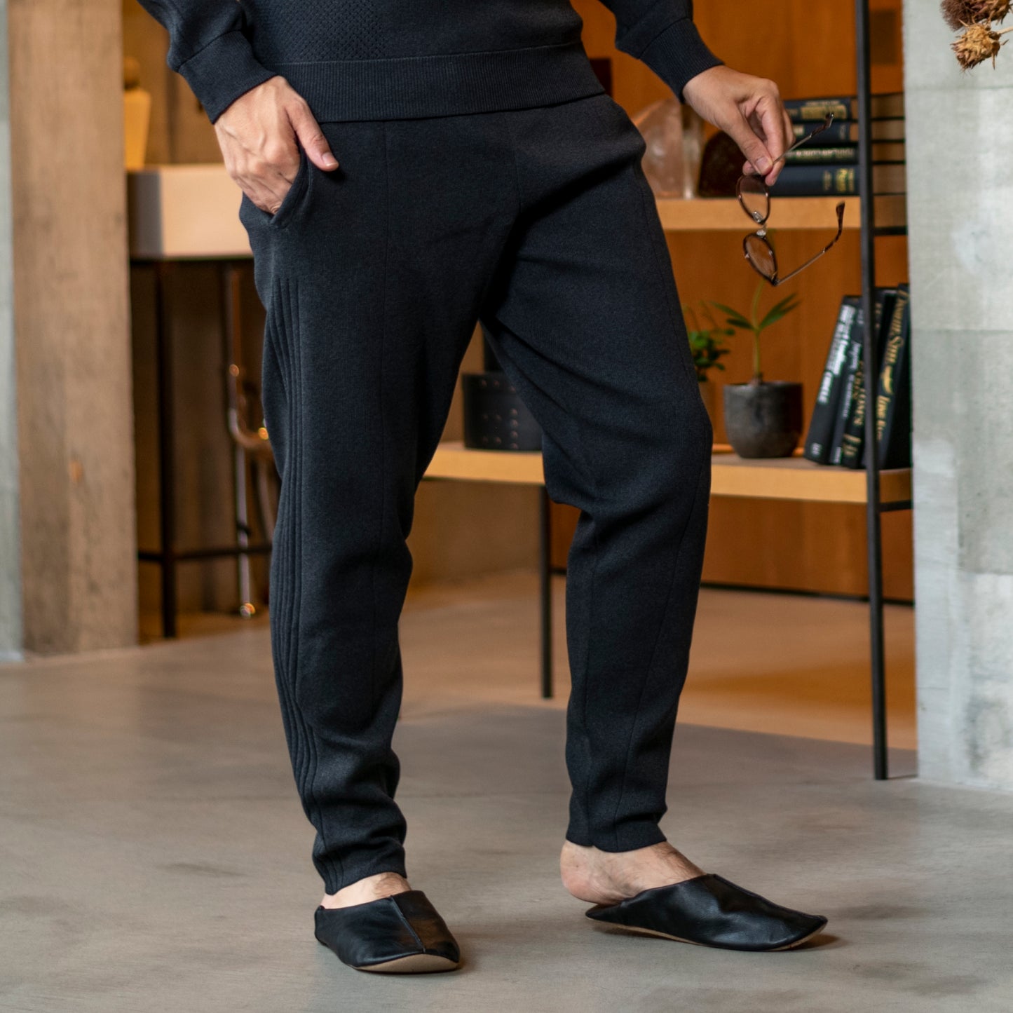 【SALE/30%OFF】VUMPS HOME 総針ニットスウェット ロングパンツ( CHARCOAL / NAVY )