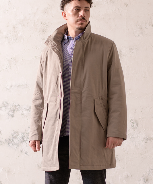 【SALE/20％OFF】マッドサテン 中綿スタンドカラーコート｜上品な光沢・防寒性を備えた大人のアウター