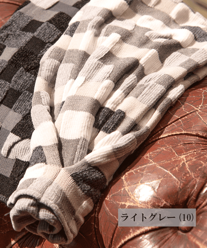 ランダム格子ニット スリットイン コンパクトマフラー